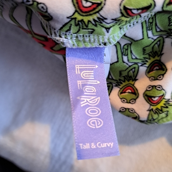 Lularoe women's Tall & Curvy Kermit the Frog leggings EUC - Picture 8 of 8